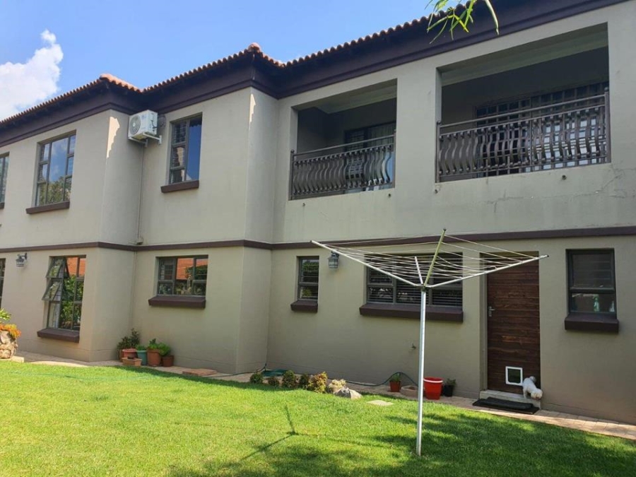 4 Bedroom Property for Sale in Tuscany Ridge North West